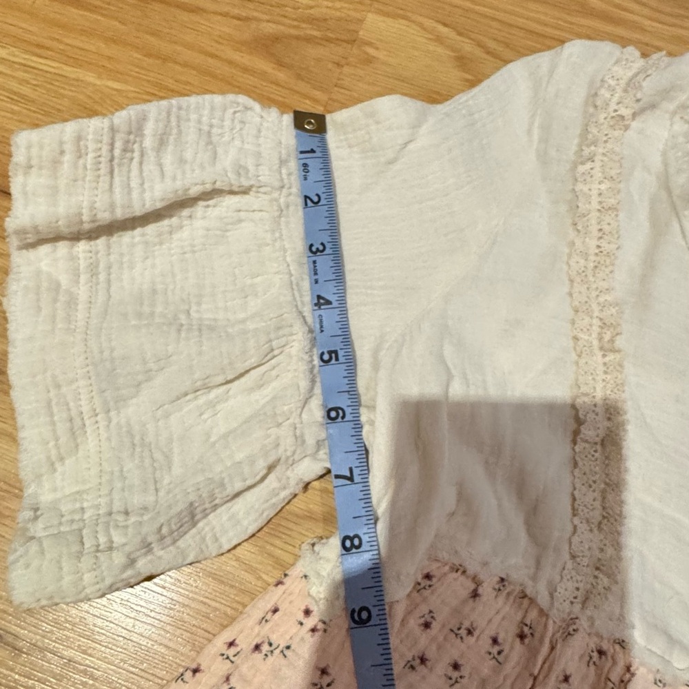 POL Cream Relaxed Ruffled Blouse - Picture 11 of 12